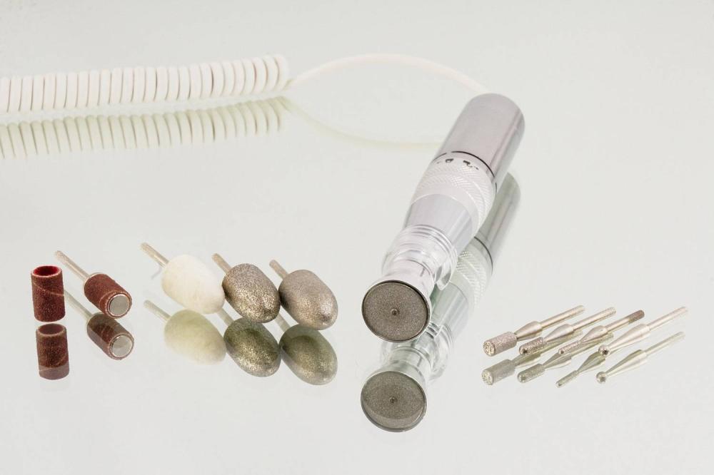 Jak wybrać idealne frezy podologiczne do pięt?